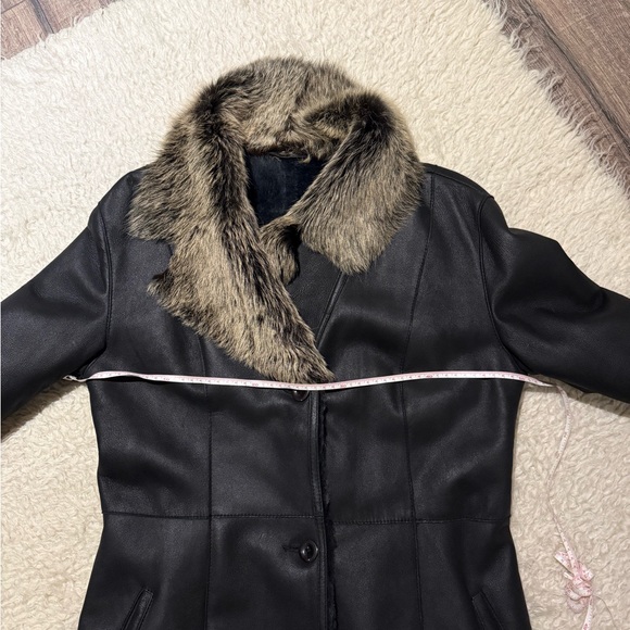 Danier sheep skin jacket - Picture 8 of 8